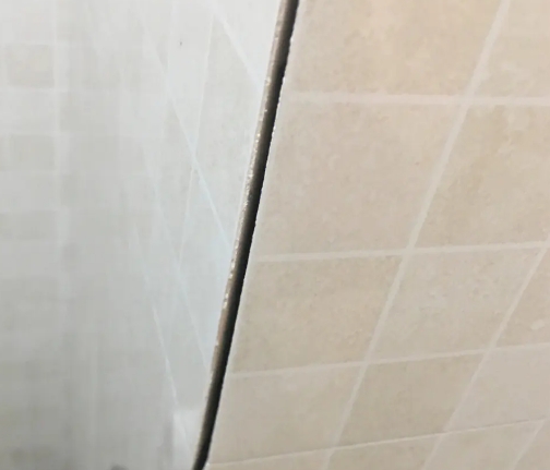 金华市瓷砖空鼓维修公司分享阳台瓷砖脱落的修复过程可以分为以下几个步骤